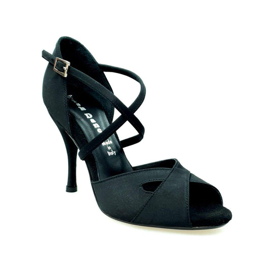 Scarpa da donna Wishdance Ely QC in raso nero con cinturino incrociato, tacco a spillo e fondo in cuoio.