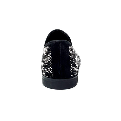 Mocassino uomo Viper Black in camoscio nero con dettagli Swarovski, suola micro-light, marca Wishdance.