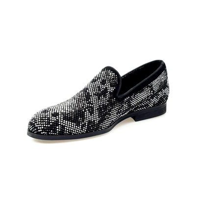 Mocassino uomo Wishdance Viper Black in camoscio nero con dettagli Swarovski, fondo micro-light, stile elegante e raffinato